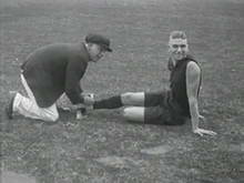 1929 Len Johnson Ess 49_57 - VFL On Film 1909-1945 - Marking Time V1