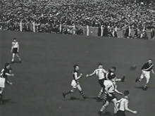 1933 Brighton Diggins Snaps for Goal Grand Final 1_07_15 - VFL On Film 1909-1945 - Marking Time V1