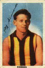 Roy Simmonds - 1954 Kornies Champion Footballers - Source: Australian Rules Football Cards