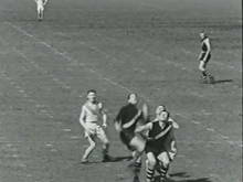 1934 Grand Final Dyer in Front Terry Brain Roving at back 1_09_18 - VFL On Film 1909-1945 - Marking Time V1