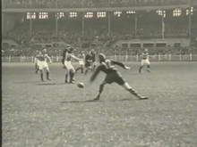 1929 Grand Final Jack Titus 45_27 - VFL On Film 1909-1945 - Marking Time V1