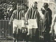 1929 Albert Collier and Harold Rumney Grand Final 44_15 - VFL On Film 1909-1945 - Marking Time V1